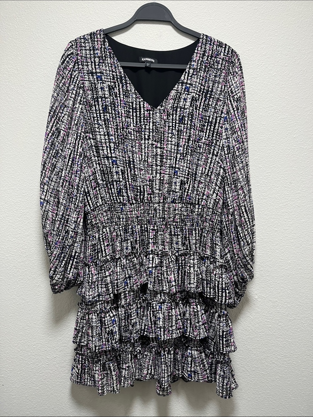 Express Black, Pink & Blue Textured V-Neck Tiered Ruffle Dress